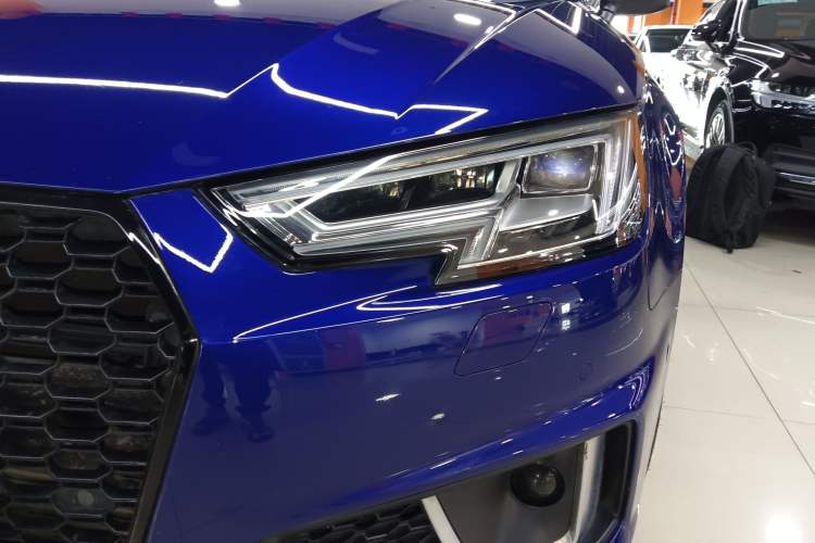 Used Audi A4L 2019 40 TFSI Fashion Edition China VI Emission Standard
