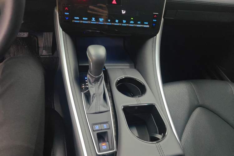 Used Toyota Avalon 2023 2.0L Premium Edition