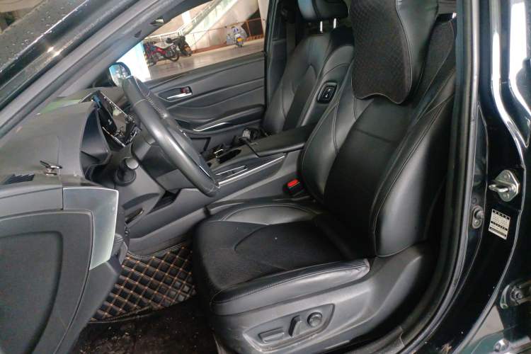 Used Toyota Avalon 2022 2.0L Luxury Edition Left Front Seat