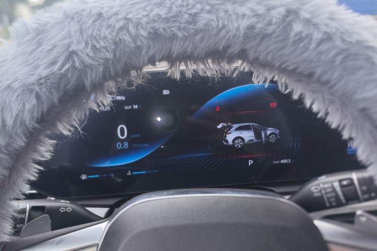 Used SOL QX 2021 300T DCT Prestige Smart Connectivity Version
