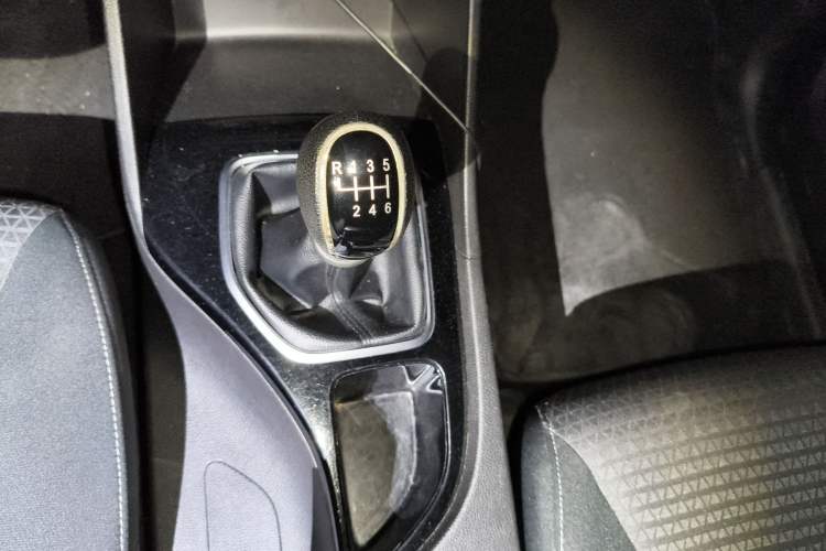 Used Baojun 730 2019 1.5L Manual Fashion Model 7-seater China VI
