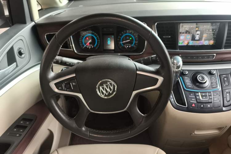 Used Buick GL8 2015 2.4L Luxury Business Premium Edition