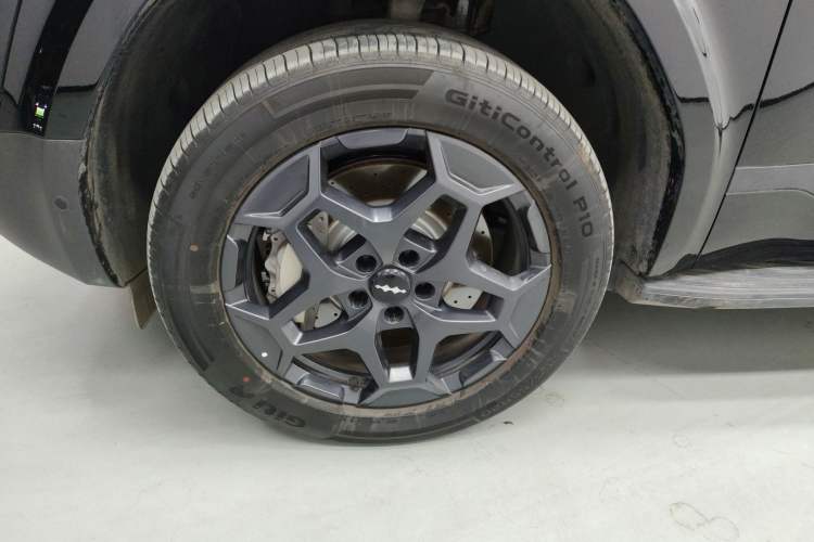 Used Formula Leopard Tai 7 2025 Model 190 km Four-Wheel Drive Ultra Edition Left Front Wheel Hub