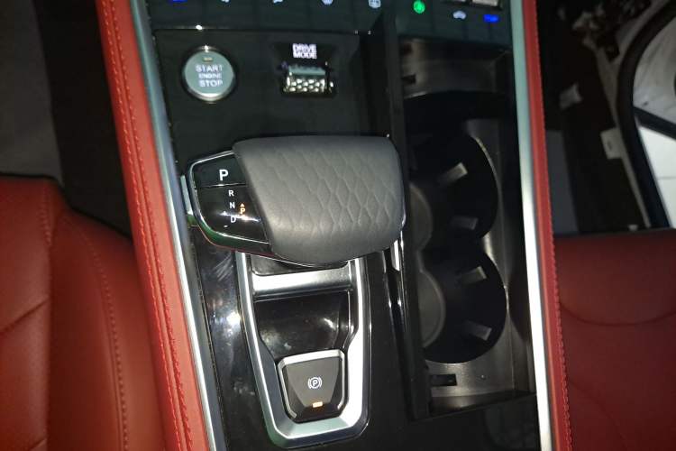 Used CHANGAN CS85 COUPE 2021 1.5T DCT Prestige Model
