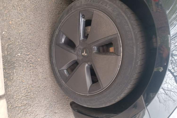 Used Tesla Model 3 2021 Revised Version Standard Range Rear-Wheel Drive Upgraded Edition 3D1 Right Front Wheel Hub