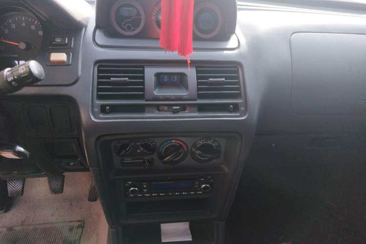 Used Leopaard 6481 2009 2.2L Manual Two-Wheel Drive Audio And AC Panel