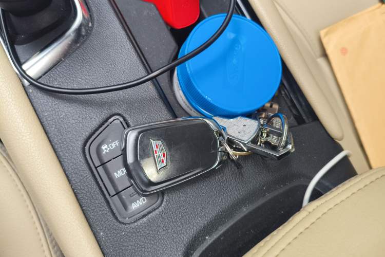 Used Cadillac XT5 2017 Anniversary Edition 28T Four-Wheel Drive Tech Model
