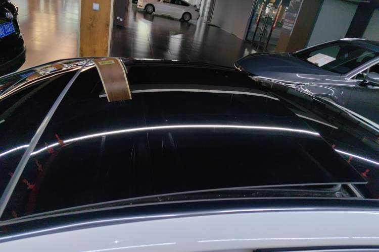 Used Mercedes-Benz C-Class 2025 Facelift C 260 L Sport Edition Roof