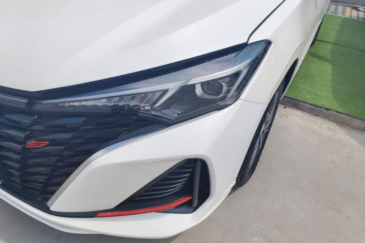 Used CHANGAN Eado 2023 Changan Edition PLUS Blue Whale NE 1.4T GDI DCT Prestige Version Left Front Headlight