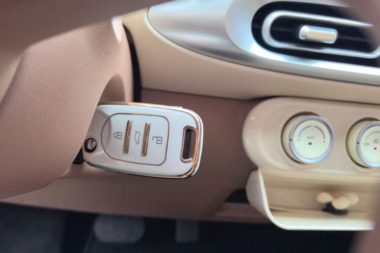 Used Wuling Hongguang MINIEV 2025 Four-Door Version Advanced Edition