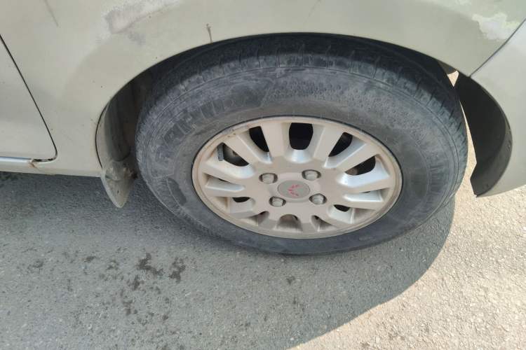 Used Wuling Rongguang V 2016 1.5L Standard Version
