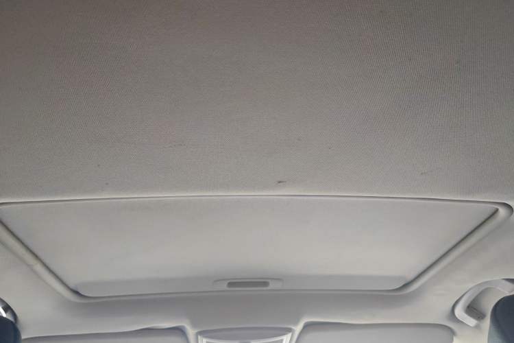 Used MG 6 2013 Hatchback 1.8L Automatic Drive Value Edition Headliner