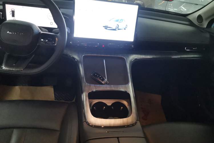 Used AION S Plus 2023 80 Tech Edition Ternary Lithium Audio And AC Panel