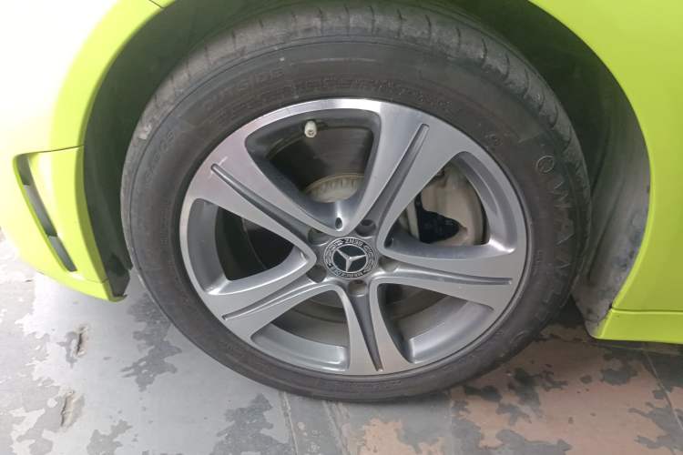 Used Mercedes-Benz C-Class 2019 C 260 L Sport Edition Left Front Wheel Hub