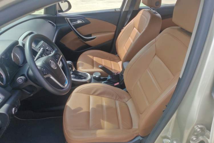 Used Buick GT 2013 GT 1.8L Automatic Fashion Edition Left Front Seat