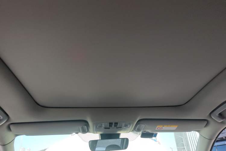 Used Toyota Highlander 2018 2.0T Four-Wheel Drive Luxury Edition 7 Seats China V Emission Standard