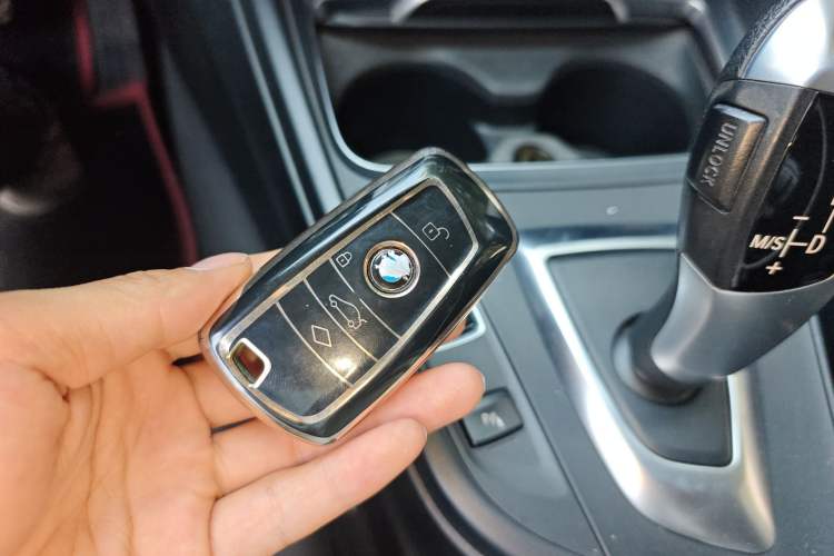 Used BMW 3 Series 2017 320Li Fashion Model Vehicle Key