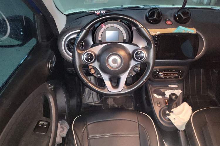 Used smart forfour 2018 1.0L 52kW Passion Edition