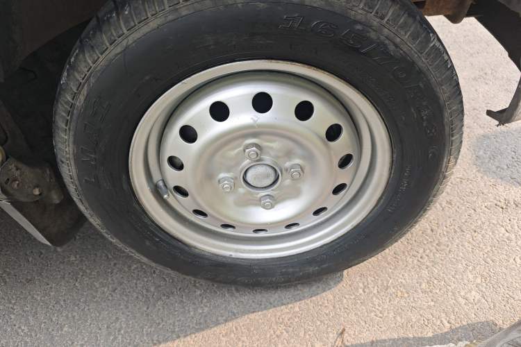 Used Wuling Zhiguang 2013 1.0L Practical Version