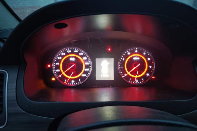 Used SAIC MAXUS G10 2019 PLUS 2.0T Automatic Elite Edition China V Standard Instrument Cluster