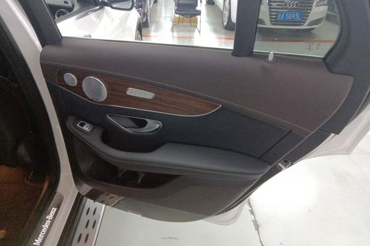 Used Mercedes-Benz GLC 2021 GLC 300 L 4MATIC Dynamic Model
