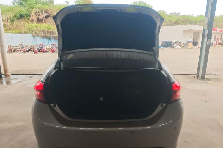 Used Toyota Levin 2018 Dual-Engine 1.8H GS-V E-CVT Prestige Version China VI Standard
