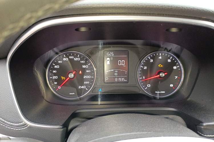 Used Roewe RX5 2016 20T Two-Wheel Drive Automatic Flagship Edition
