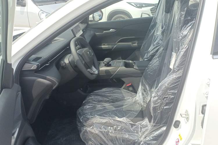 Used CHANGAN Eado 2025 Blue Whale 1.5T 500Bar Prestige Model
