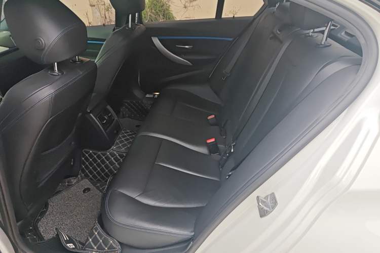 Used BMW 3 Series 2018 320i M Sport Package Left Rear Seat