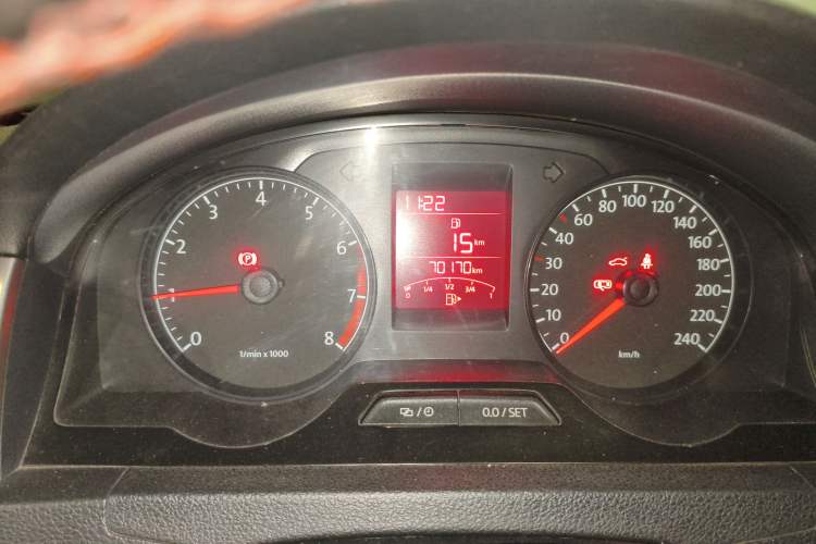 Used Volkswagen Santana 2015 1.4L Manual Comfort Edition
