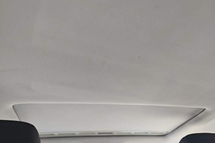 Used Volkswagen Jetta 2017 1.5L Automatic Comfort Model Headliner