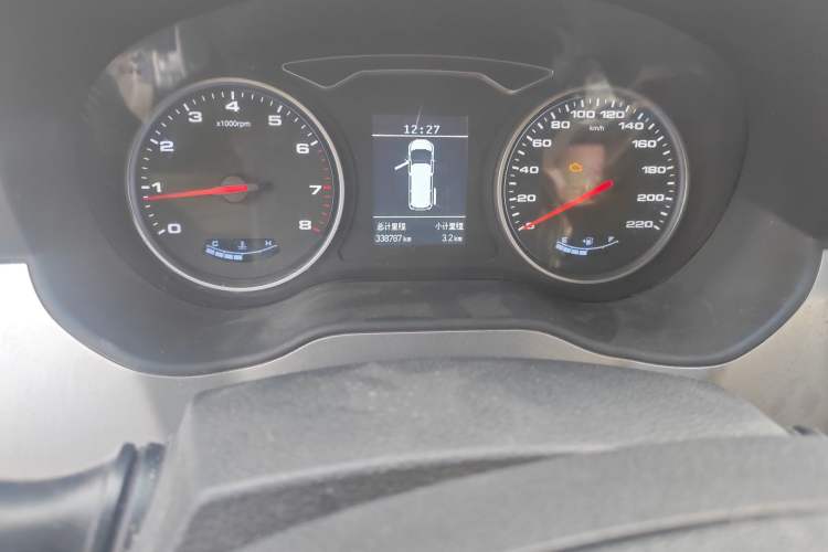 Used JAC Refine M4 2019 Joyful Series 2.0L Manual Comfort Model China VI Standard