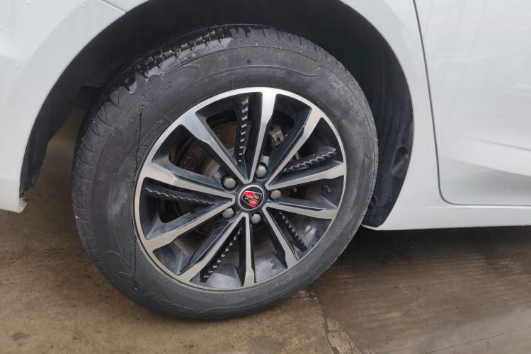 Used Roewe i5 2020 1.5L Automatic 4G Connect Luxury Flagship Edition