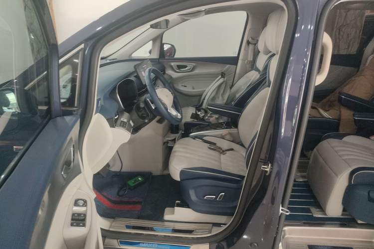 Used Roewe iMAX8 2021 400TGI Supreme Series Prestige Edition
