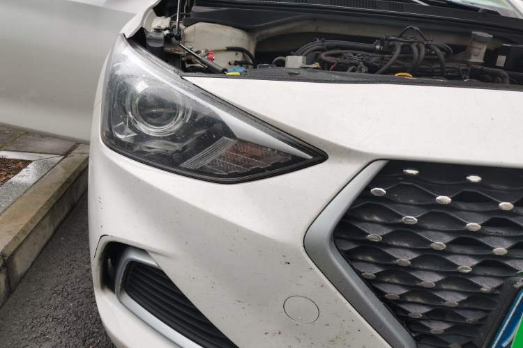 Used Hyundai Celesta 2020 1.6L Automatic GL Enjoyable Edition Right Front Headlight