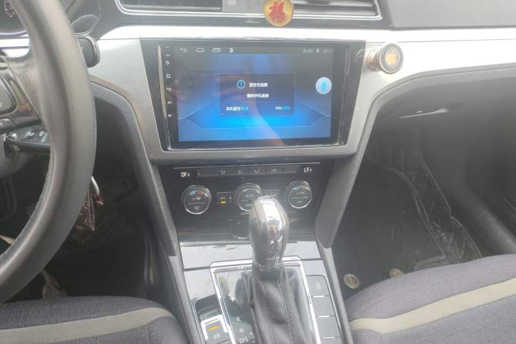 Used Volkswagen Lamando 2015 280TSI DSG Comfort Edition Audio And AC Panel