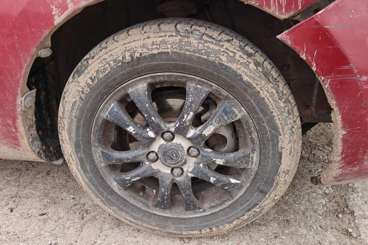 Used CHANGAN Alsvin V3 2012 1.3L Manual Comfort Version China IV Standard Right Front Wheel Hub