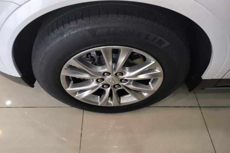 Used Cadillac XT5 2022 2.0T Two-Wheel Drive Luxury Version
