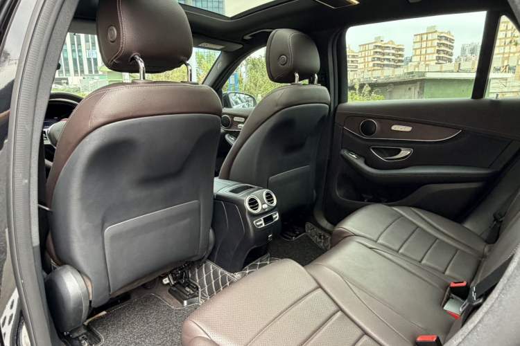 Used Mercedes-Benz GLC 2020 Facelift GLC 300 L 4MATIC Dynamic Edition Left Rear Seat