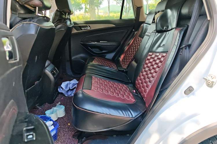 Used CHANGAN CS75 2017 Shangku Edition 1.5T Manual ZhiXiang Model
