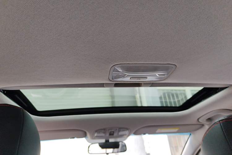 Used Hyundai Elantra (6th Generation / Lingdong) 2016 1.6L Automatic ZhiXuan – Elite Version Headliner