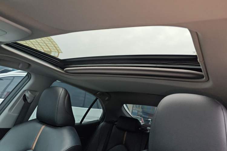 Used Toyota Camry 2019 2.0G Luxury Edition China V Standard
