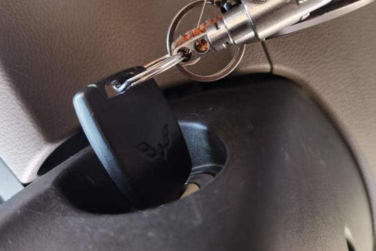 Used Wuling Rongguang V 2019 1.5L Window-Sealed Utility Model China VI LAR
