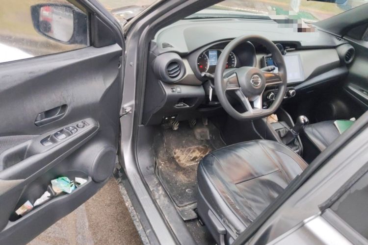 Used Nissan Kicks 2017 1.5L Manual Cool Dynamic Edition
