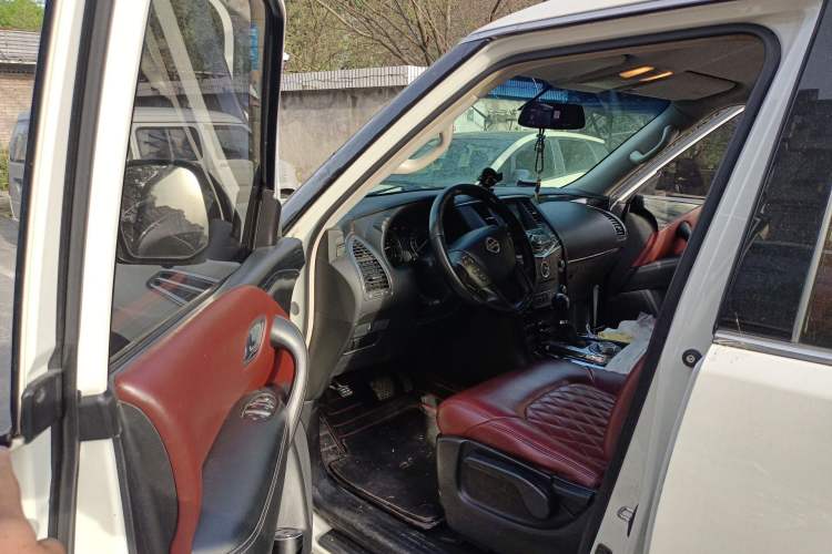 Used Nissan Patrol  Driver Seat