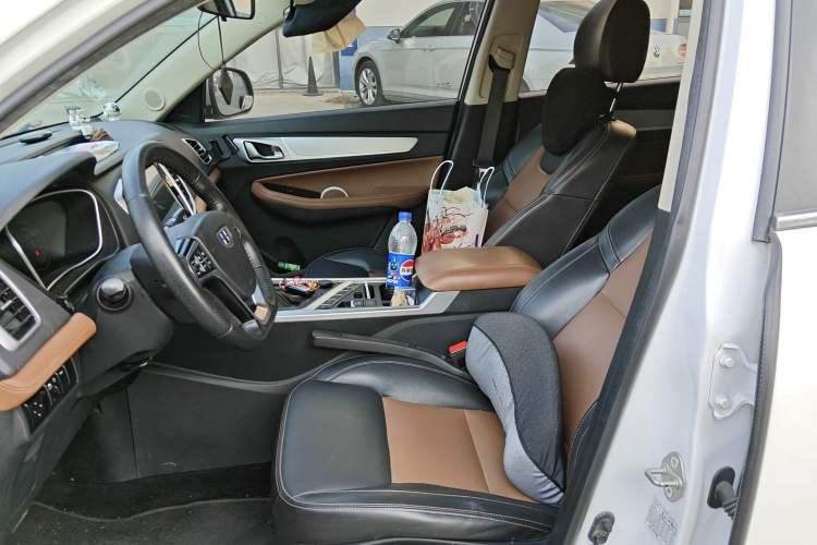 Used Geely Auto Vision X6 2018 1.4T CVT 4G Connected Luxury Version