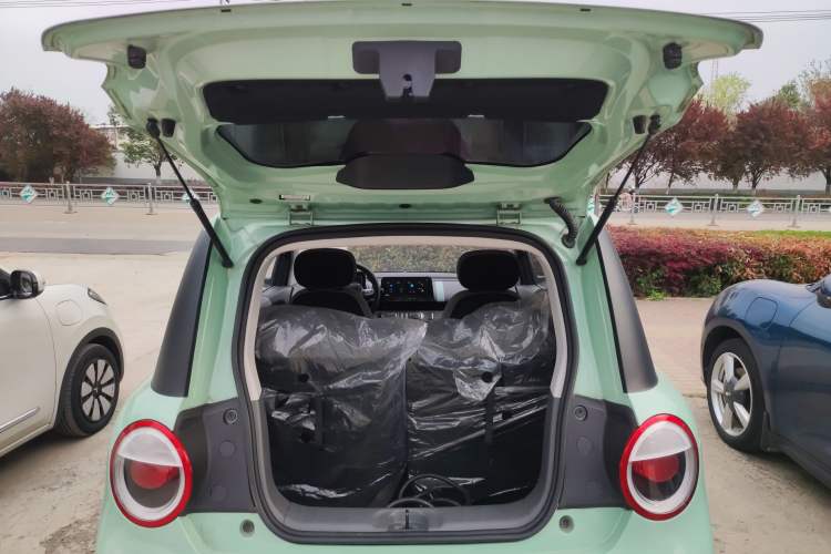 Used CHANGAN NEVO Lumin 2022 210km Sweet Edition Trunk