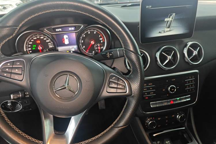 Used Mercedes-Benz GLA 2017 GLA 200 Sport Edition
