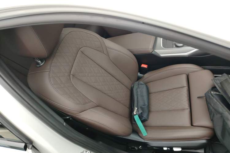 Used BMW 3 Series 2023 325i M Sport Night Edition Package Right Front Seat