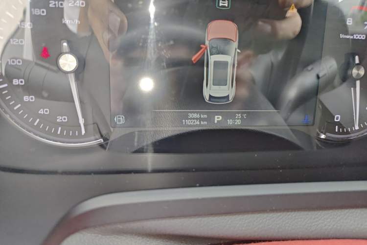 Used Roewe RX5 2018 20T Two-Wheel Drive Automatic Internet Smart Edition